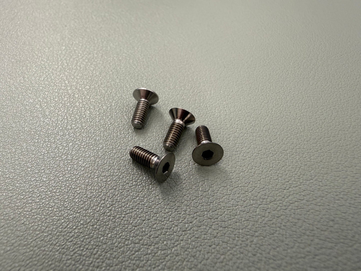 Countersunk - 8mm M3