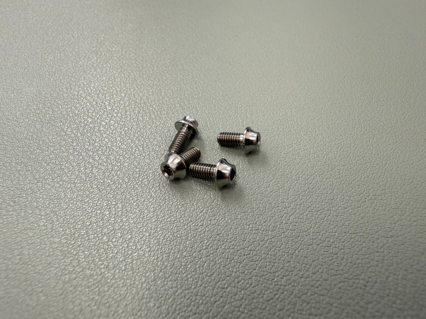 UFO - 6mm M3