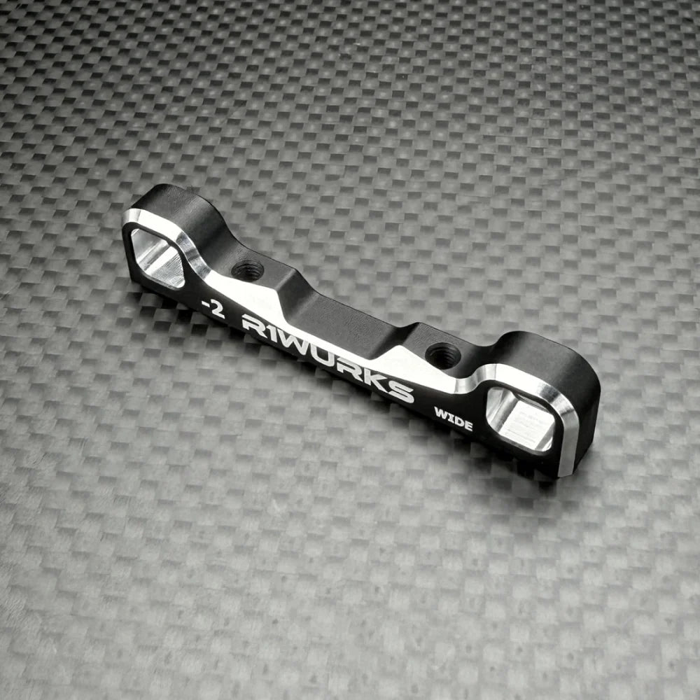 R1 WURKS – BLACK 7075 T6 ALUMINIUM REAR SUSPENSION MOUNT – C BLOCK – -2 WIDE (R1B)