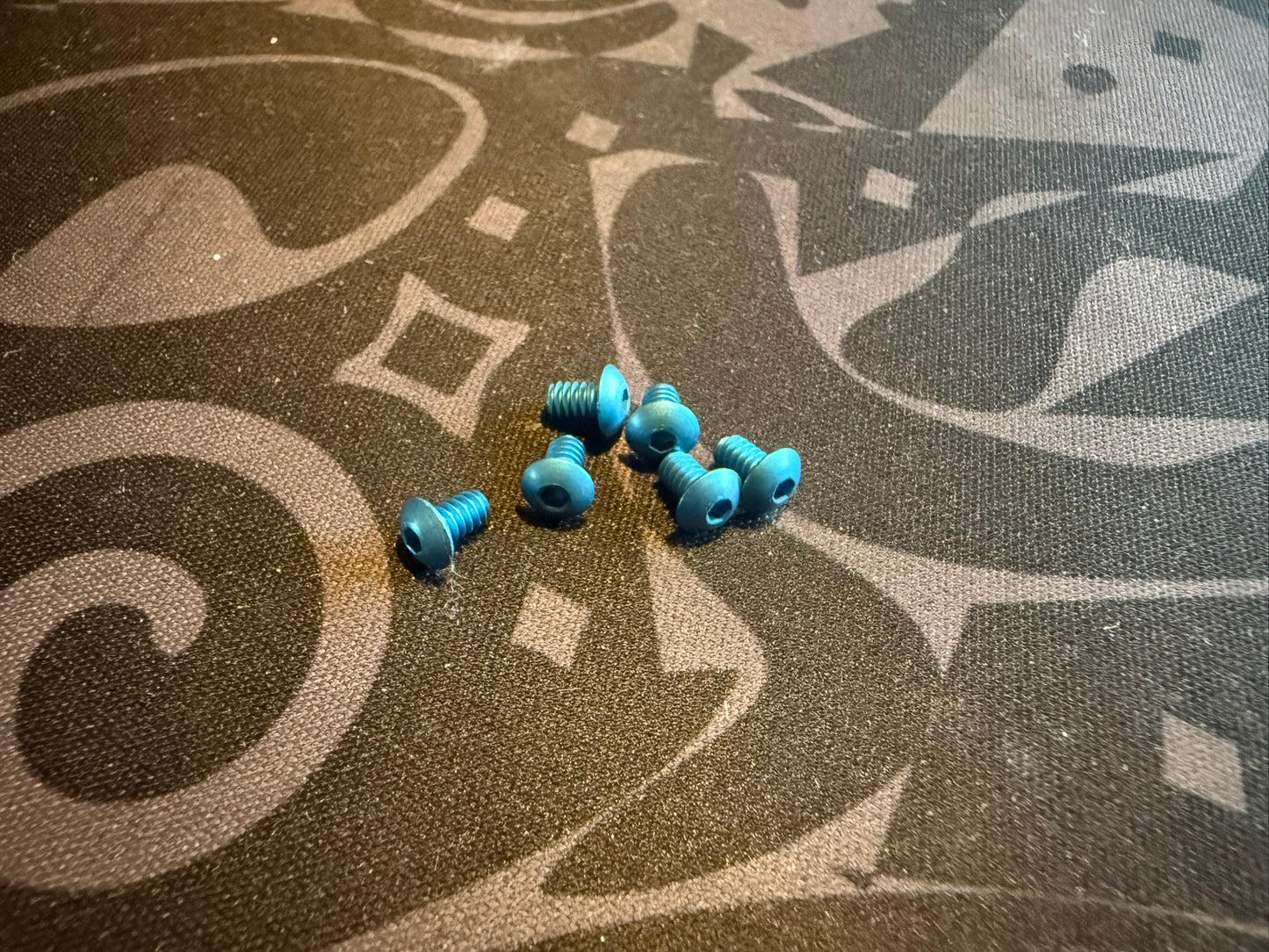 4-40 x 3/16 Button - Blue