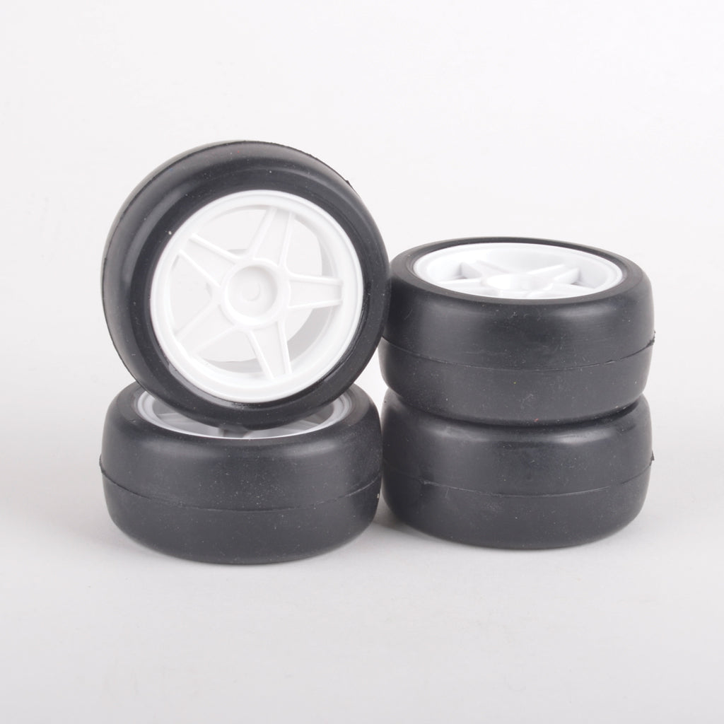 RUSH MINI TYRES 32 ROUND PRE-GLUED 4PCS
